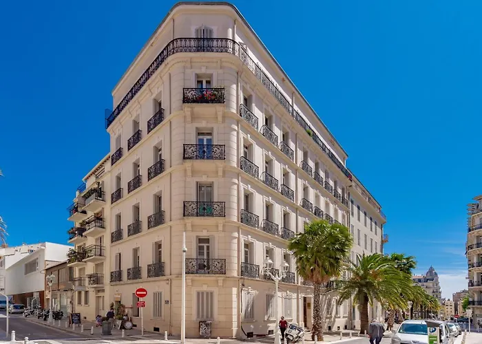 T2 35m2 Tout Confort - PLACE DE LA LIBERTE - LéZapparts