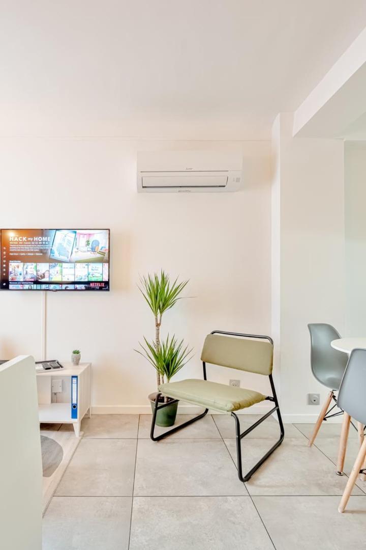 T2 35m2 Confort - Place De La Liberte - Lézapparts Appartement *