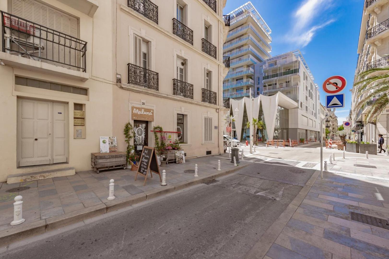 T2 35m2 Confort - Place De La Liberte - Lézapparts Apartamento *