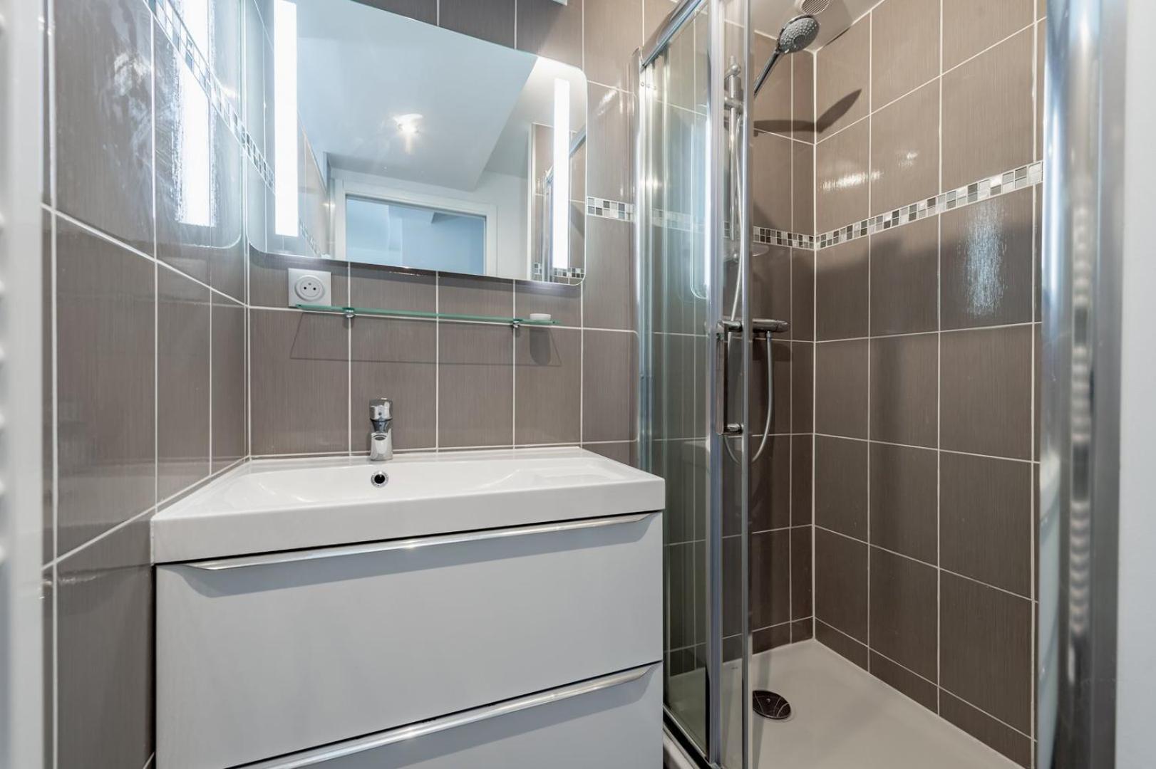 Appartement T2 35m2 Confort - Place De La Liberte - Lézapparts Toulon